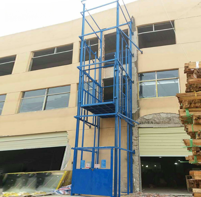 大理建材厂室外物料提升